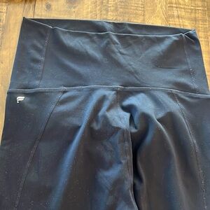 Black Fabletics pregnancy leggings